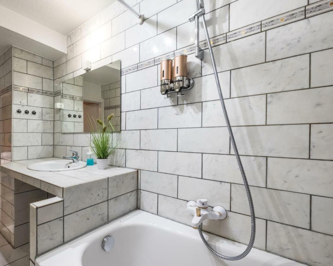 Basement Apartment Köln Ngoại thất bức ảnh